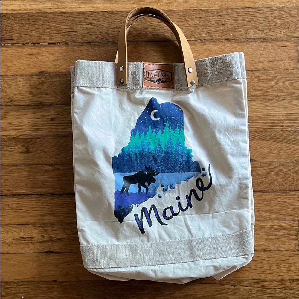 Canvas Tote Bag - Maine - White and Tan